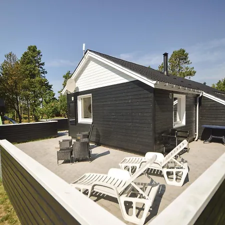 Σπίτι διακοπών Two-bedroom Holiday In