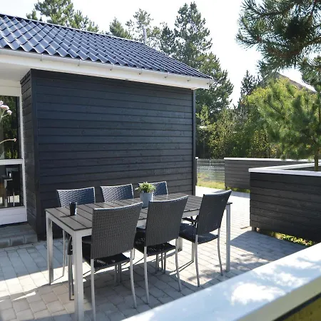 Two-bedroom Holiday In Σπίτι διακοπών Vejers Strand
